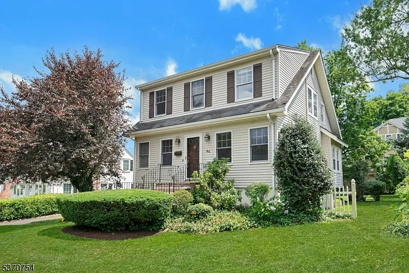 46 Locust Dr photo 1