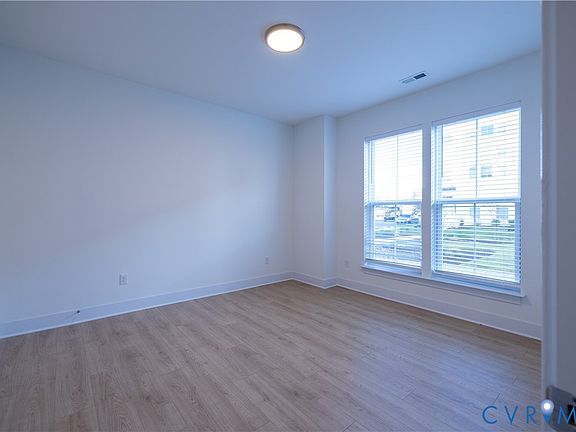 3rd image of 15320 Oasis Sun Aly