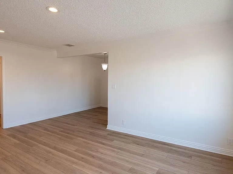 14857 Hartsook St #6 — Photo 10