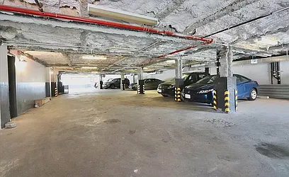 Rented by PREMIUM US INC