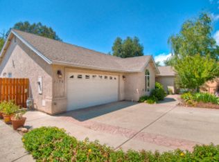 3374 Stanford Dr, Redding, CA 96003