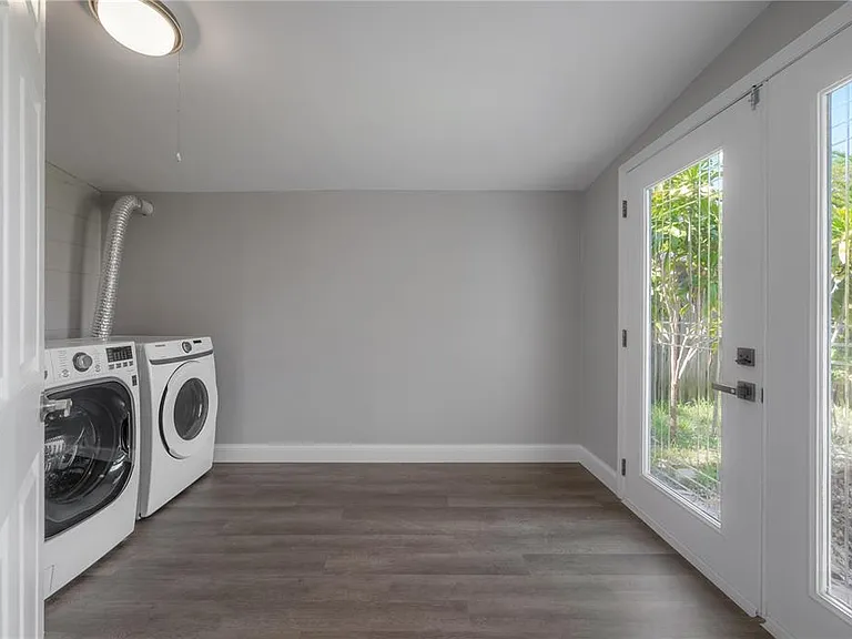 6901 S Fitzgerald St — Photo 33