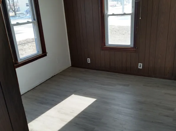 404 7th St #404, Minburn, IA 50167