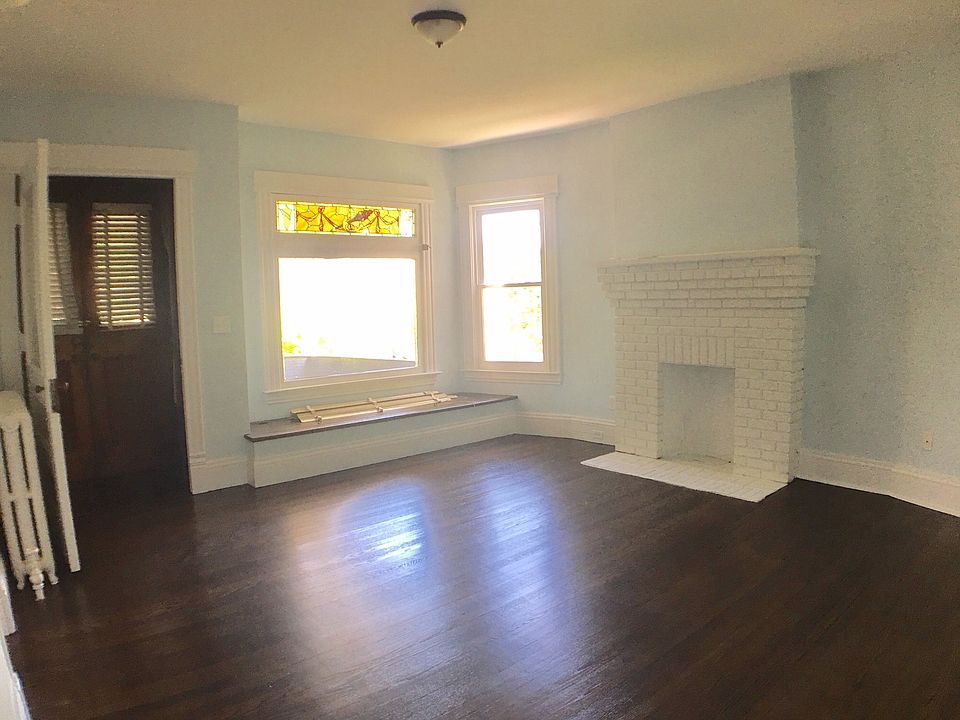 1st image of 716 Warburton Ave #1