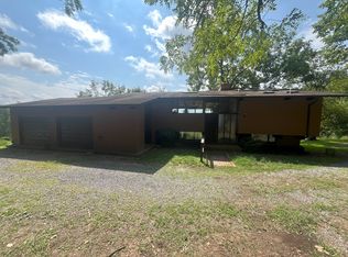 16703 Woodchase Ln, Round Hill, VA