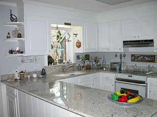 Kitchen granite counters, oak floor