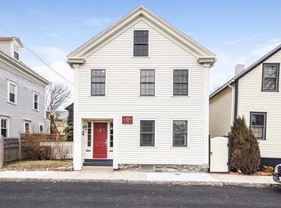 25 Marsh St #1, Newport, RI 02840