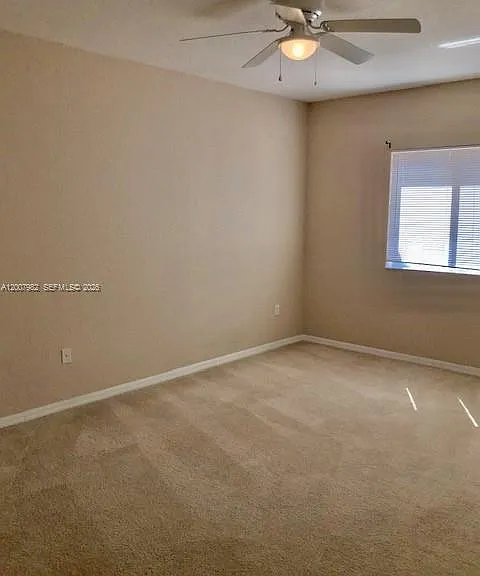 2424 SE 19th Ct #2424 — Photo 5
