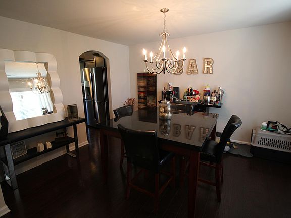 4th image of 318 Allans Mill Dr