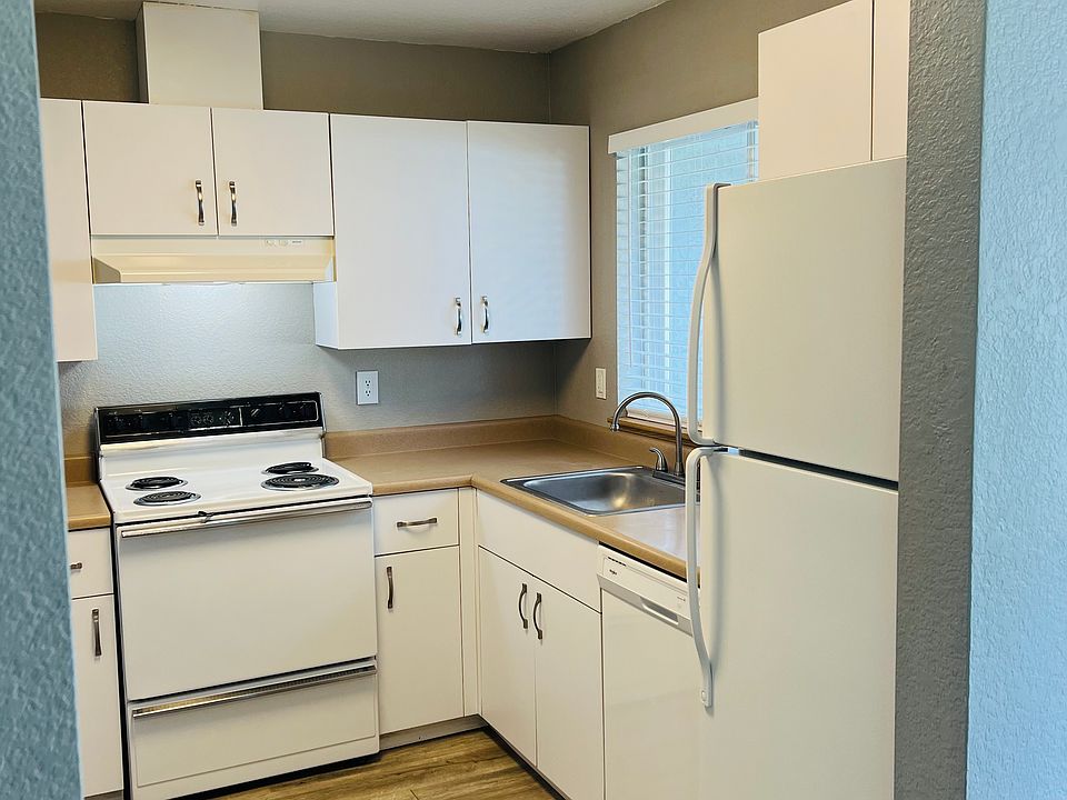1st image of 7921 Veterans Dr SW APT 103