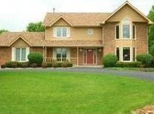 826 Highland Rd, Frankfort, IL 60423