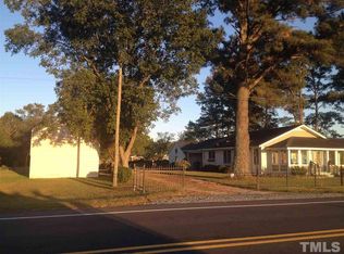 910 Main St, Newton Grove, NC 28366