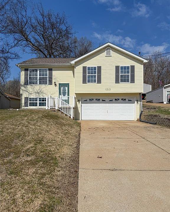 1st image of 1313 Hill Rd