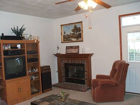 3rd image of 4416 Rivermill Ct