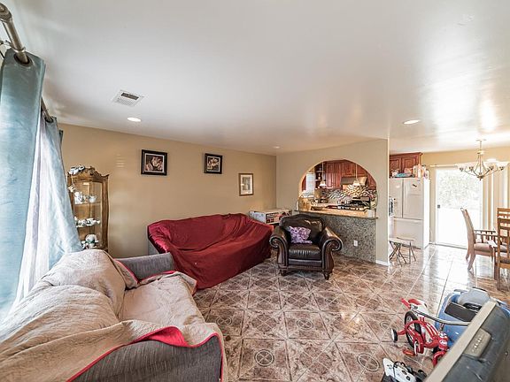 5th image of 1412 Mount Shasta Dr