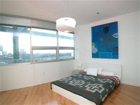5th image of 701 W Lakeside Ave APT 709
