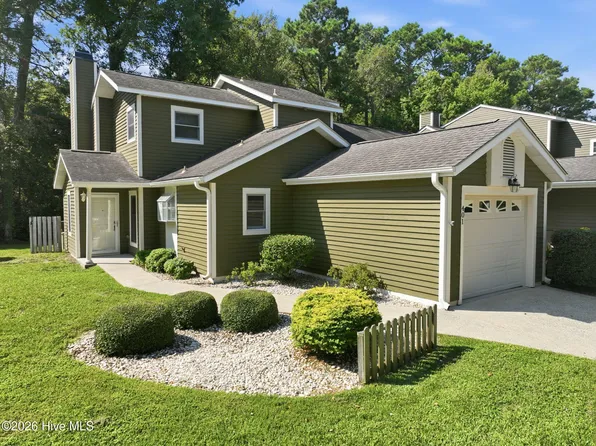 401 Cedarwood Village, Morehead City, NC 28557