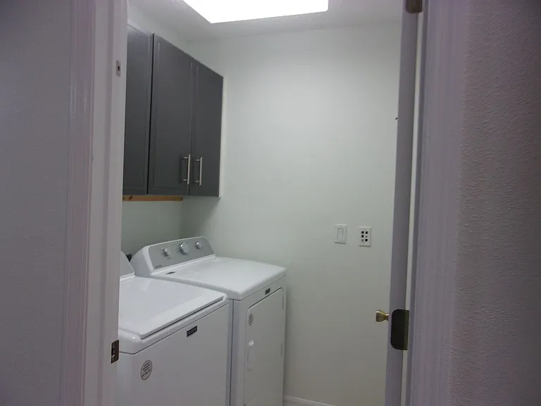 14237 Spring Hill Dr — Photo 13