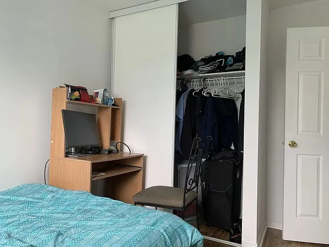 569 Neighbourhood Way — Photo 3