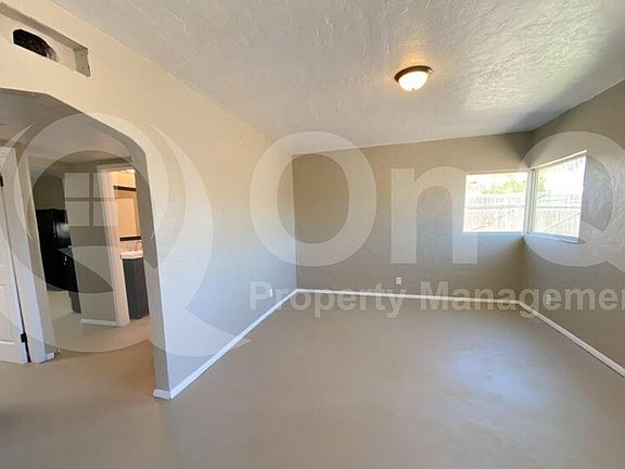 3rd image of 3527 N Geronimo Ave