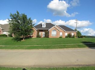11590 Club House Pkwy, Farmington, AR 72730