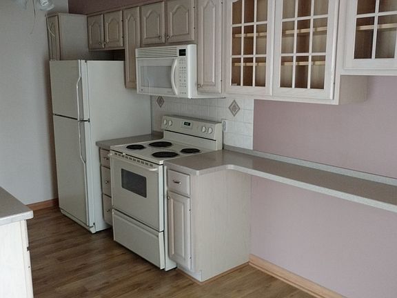 5th image of 24513 Meadow Bridge Dr