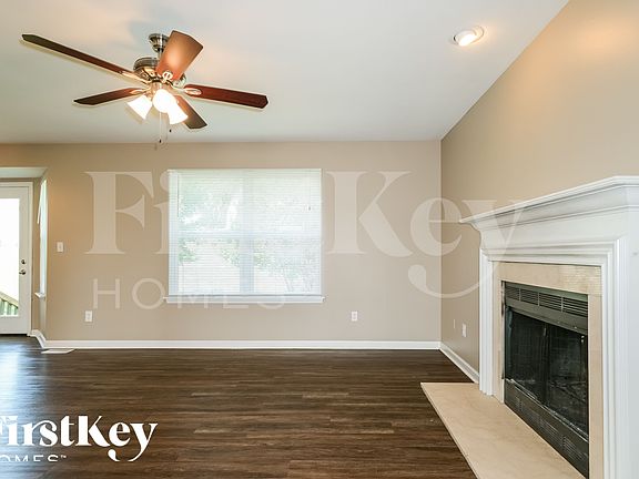 3rd image of 240 Glen Meadows Ct
