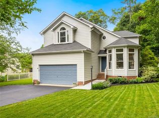 11706 Hardwood Dr, Midlothian, VA 23114