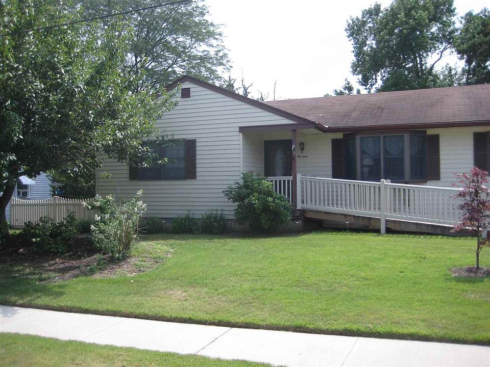 1st image of 14 Saint Andrews Pl