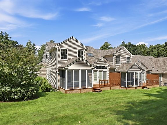 3rd image of 341 Pinehurst Dr Unit 341