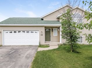 636 Locust St, Howard City, MI