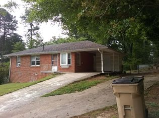 459 Hilltop Dr, Forest Park, GA 30297