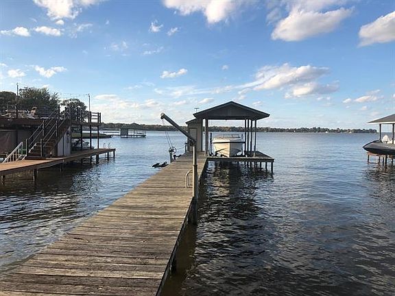 4th image of 335 Beachside Dr