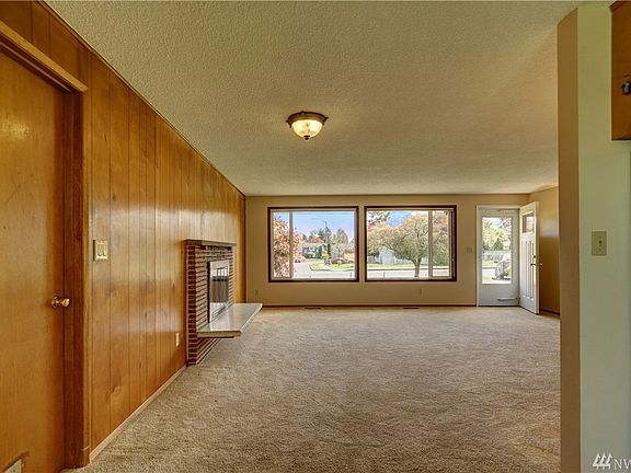 5th image of 3344 49th Ave NE