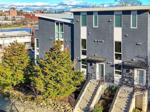 3220 Franklin Avenue E, Seattle, WA 98102