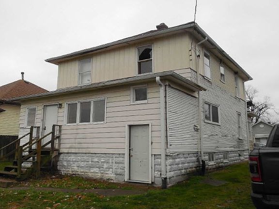 2nd image of 1513 9th Ave