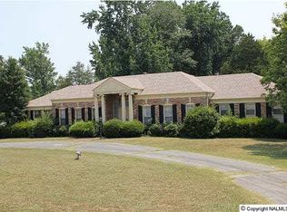 989 Jeff Rd, Huntsville, AL 35806