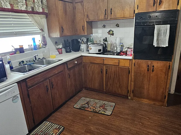 357 Dubs Dr — Photo 11