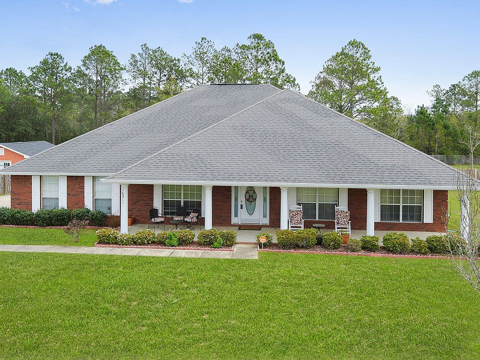 1st image of 10311 Lake Forest Dr