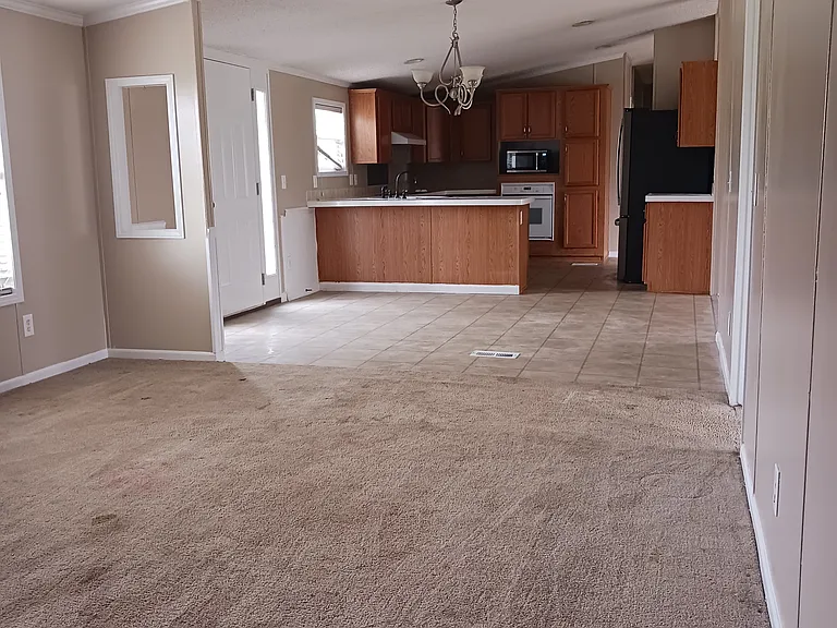 875 Darwin Joseph Rd — Photo 5