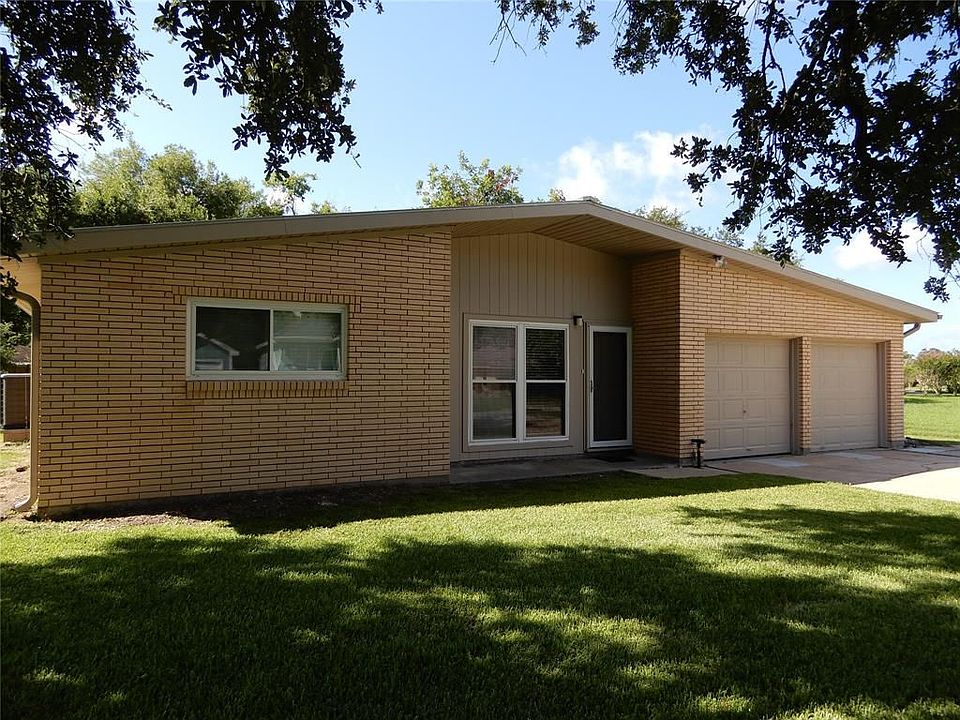 1st image of 205 Post Oak Ln