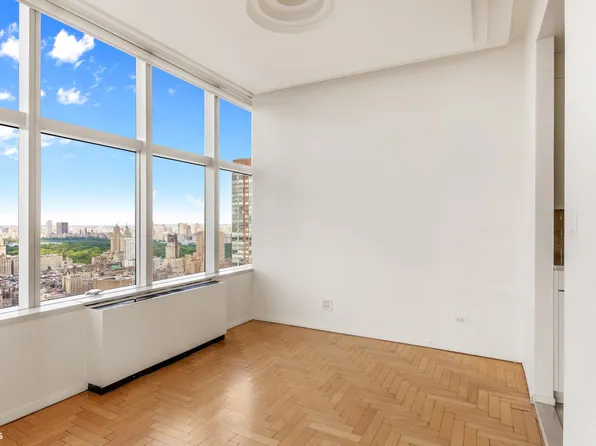 160 West 66th Street image 10 of 14