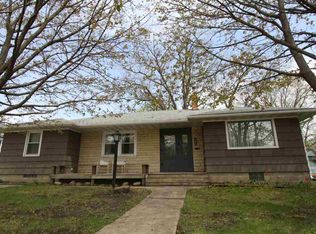 719 N Frederick Ave, Oelwein, IA 50662