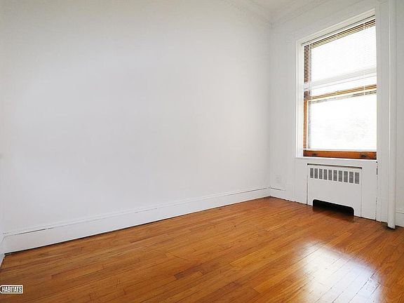 4th image of 316 W 104th St APT 4A