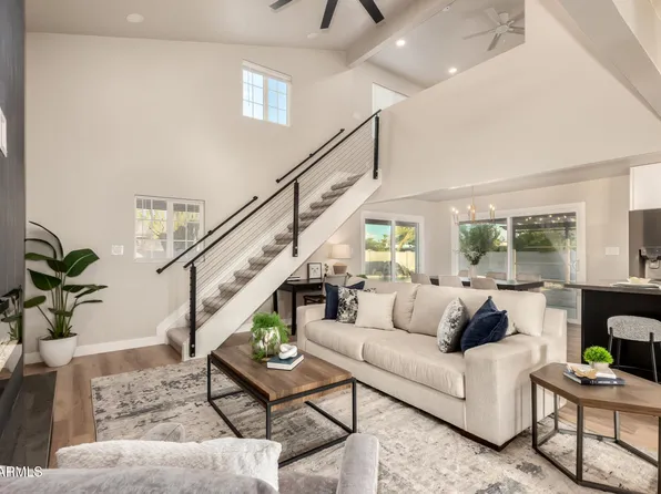 9527 E LAWNDALE Place, Sun Lakes, AZ 85248