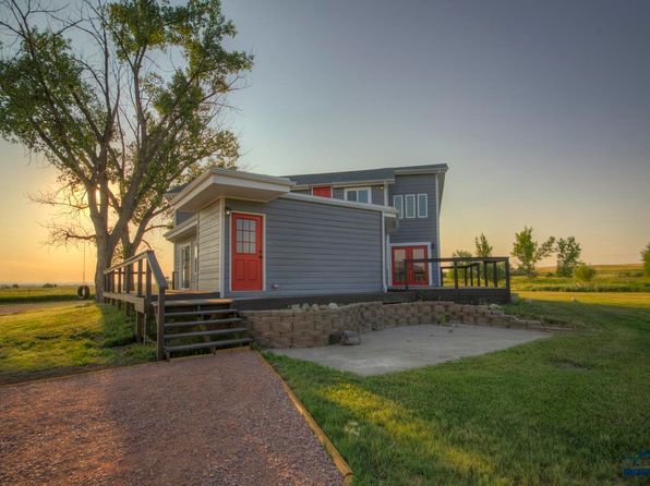 15555 E Highway 44, Caputa, SD 57725