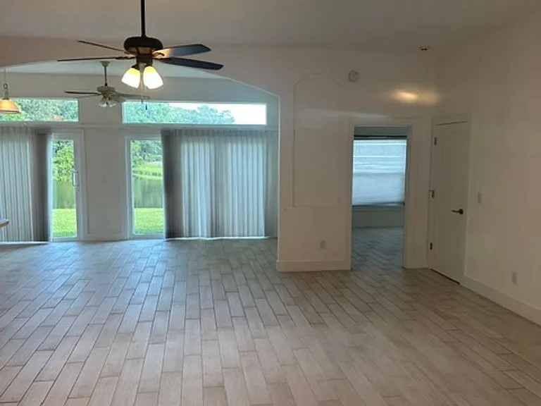 105 Oceans Edge Dr — Photo 12