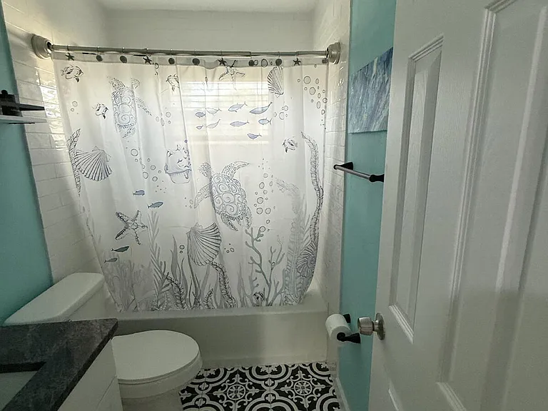 6814 Driftwood Dr — Photo 17
