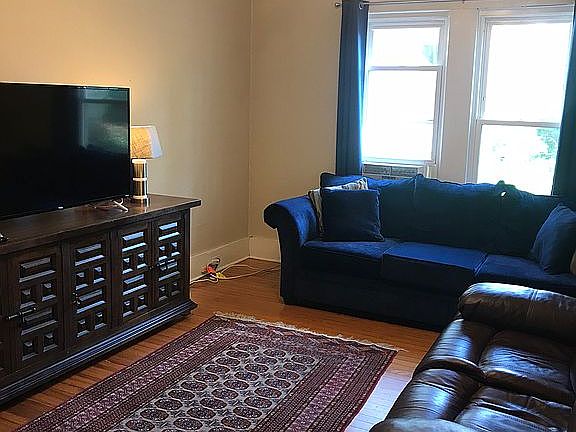 4th image of 272 Nelson Ave