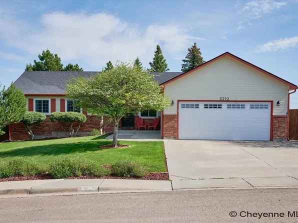 3212 Holland Ct, Cheyenne, WY 82009